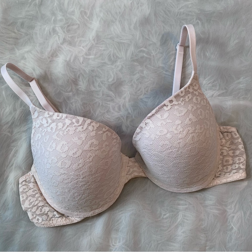 PINK Victoria’s Secret Lace Cheetah Bra